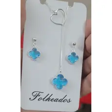 Kit Conjunto Colar Gravatinha Trevo Flor Cristal e Brincos - Inspiração Virgínia Tendência e Moda