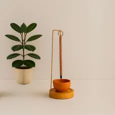 - Incensário Invertido Com Cumbuca De Barro Coletora De Cinza – Feito à mão em madeira nobre