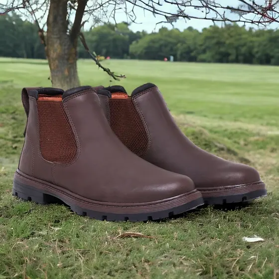 Bota Botina Chelsea Masculina em Couro Legítimo Palmilha Confort Sola Tratorada Antiderrapante Rubusta e Confortável
