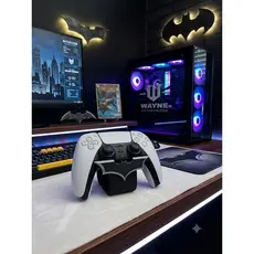Suporte Gamer para Controle PS5 e Xbox Series | Design Inspirado no Cavaleiro das Trevas