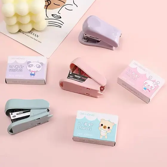 KIT MINI GRAMPEANDOR COM GRAMPO 24/6 PORTÁTIL