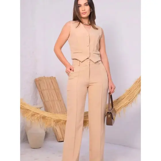 Conjunto alfaiataria com calça e colete