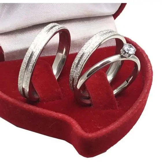 Alianças Prata Diamantada de Casamento Namoro Com Gravação 3 Frisos em Aço Cirúrgico