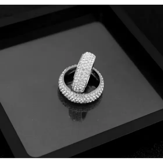Anel Casamento Feminino com Pedras Zircônia em Aço Cirúrgico