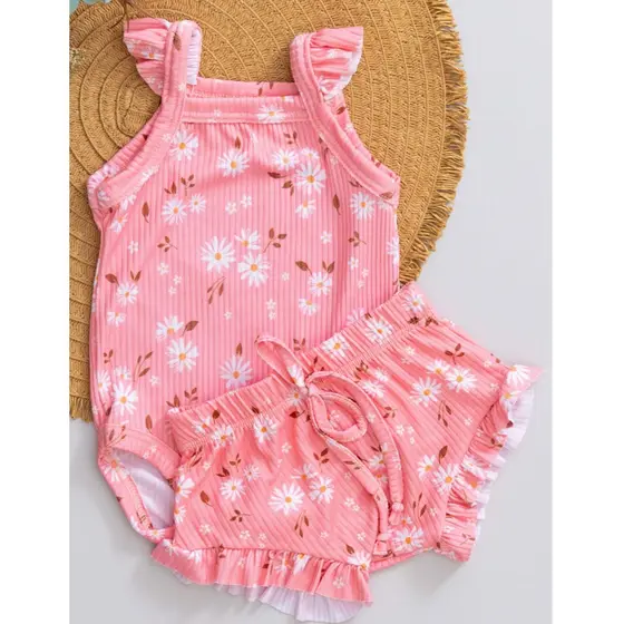 Conjunto de Bebê Canelado Verão Body e Shorts com Babado