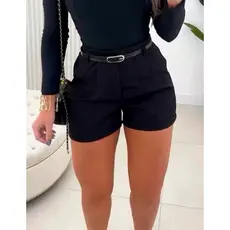 short Feminino Alfaiataria Preto Com cinto Fivela Dourada