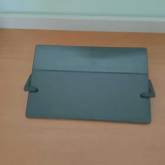 Suporte para notbook, tablet, e macbook, ergonômico, leve cabe no bolso ideal para home office e escritório praticidade.