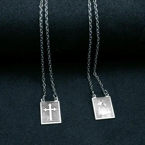 Escapulário Amuleto Jesus Cruz Aço Inox 316l Prateado