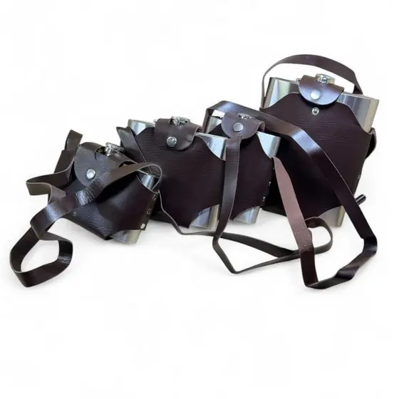 Cantil Porta Bebida Com Bolsa Couro E Alça 18 Oz/ 24 Oz/ 32 Oz/ 48 Oz Inox Whiskeira