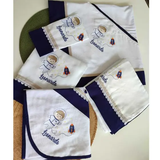 Kit Maternidade Enxoval de Bebê Bordado Personalizado Manta Fraldas Toalha de Banho Cueiro Tema da Escolha do Cliente