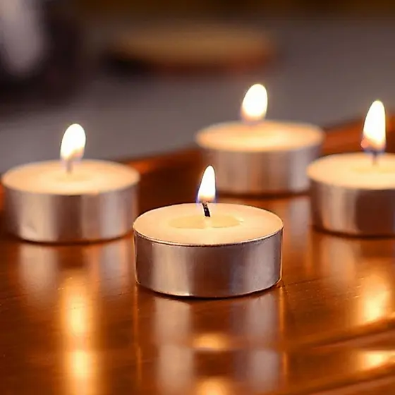 50 Velas Rechaud 2cm De Altura Com Suporte de Alumínio Decoração Festas Casamento