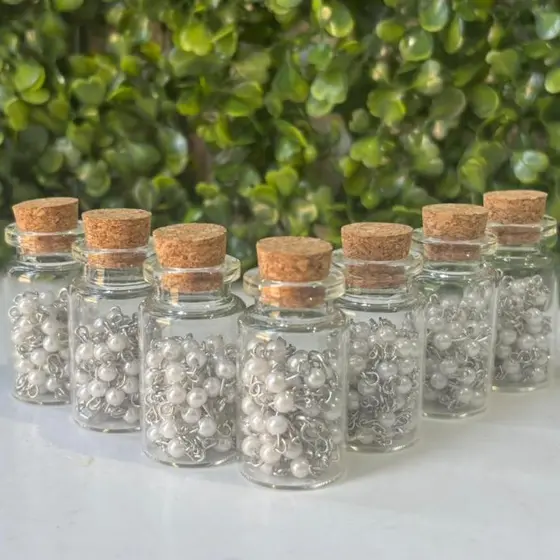 Kit 50 Terço Lembrancinha No Vidrinho Perola Branco Pescoço 1° Eucaristia Crisma Batizado