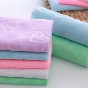 Conjunto 5 Unidades de Panos 31cm para Limpeza Multiuso Coloridos em Microfibra Macias Estampadas