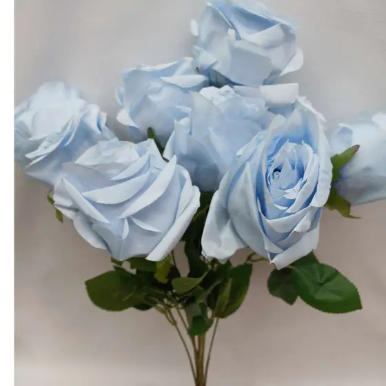 Rosa Artificial  1 galho COM 9 FLORES Rosas medindo: 7 centímetros Altura: 48 centímetros