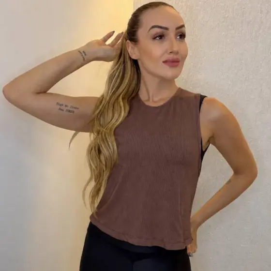 Blusa Regata Fitness Femina Dry Fit Treino Academia Musculação Leve Respirável