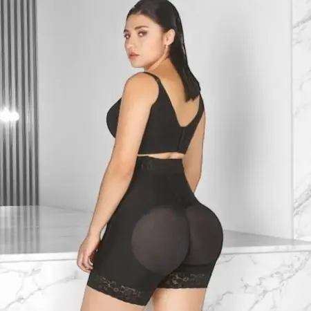 Short Lipo Trazendo Aquelas  Curvas do Sonhos Modelando Feita Cós  Cintura Alta Empina  BumBum.