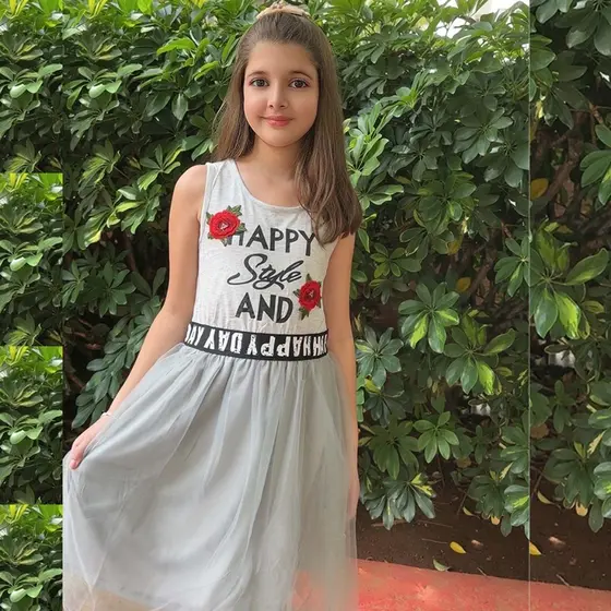 Vestido Infantil Curto em Tecido Duna