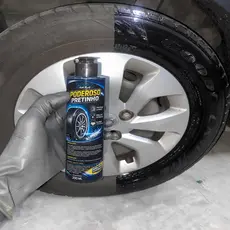 Pretinho para pneu brilho intenso não sai com água 200ml