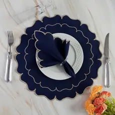 "Kit Americano 8 Peças para 4 Lugares: Sousplats e Guardanapos - Eleve a Elegância  da Sua Mesa!