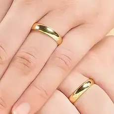 Kit 2 Alianças Douradas em Aço Inoxidável 4mm – Anéis de Casamento/ Noivado e Uso Diário - WL