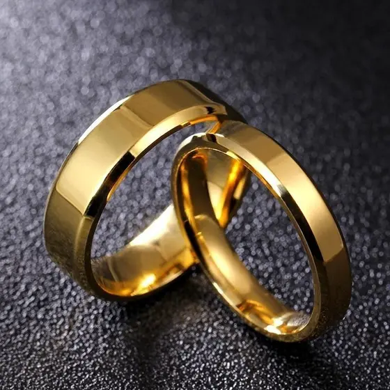 Kit 2 -Par Alianças Casamento Noivado Chanfradas 4mm Aço Inox 316L Banhado Ouro 18K Douradas Garantia - WL