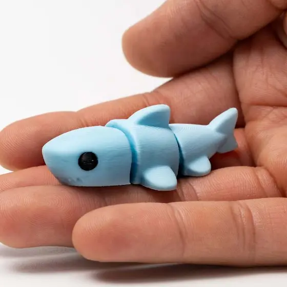 Mini Tubarão Articulado – Flexível, Divertido e Antiestresse