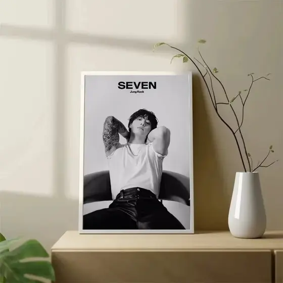 Quadro decorativo Retrato Jung Kook minimalista preto e branco (1 peça)