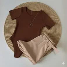 Kit Conjunto 1 Body Gola CARECA CANOA Neutra + Short Neutro em Alfaiataria com cinto Moda Blogueira Tendencia 2026