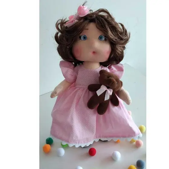 Boneca de pano LILLY - Roupa Removível