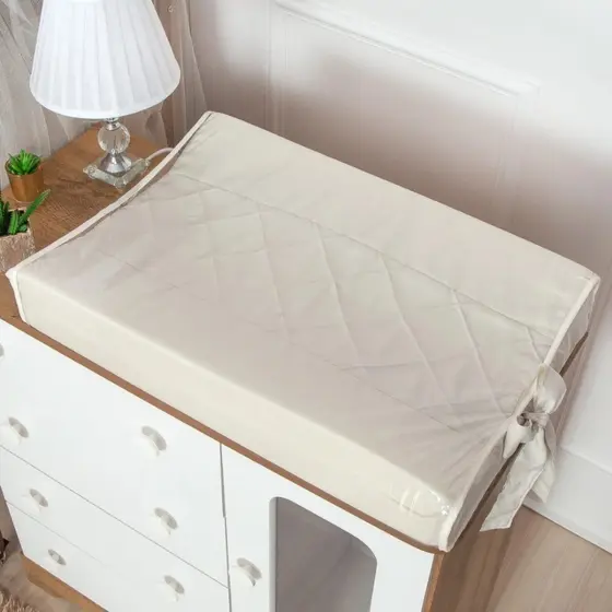 Trocador Anatômico Bebê Luxo Pérola Cor Palha E Branco Impermeável Para Cômoda Com Espuma Macio