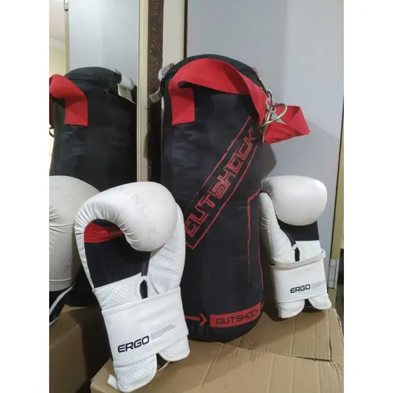Kit Infantil Luva e saco de boxe