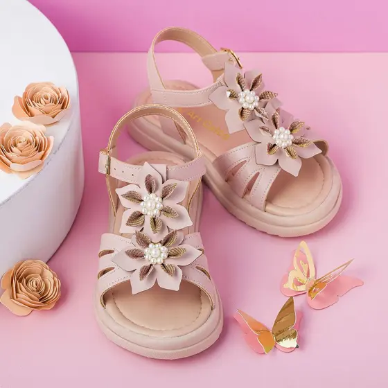Sandália Infantil MODELO 080-016 Feminina com Flor e Pérolas - Delicada e Confortável