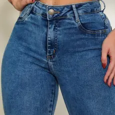 Calça jeans Feminina cós alto com lycra levanta bumbum lisa com Elastano modeladora premium