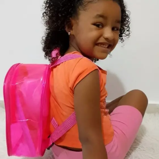 Kit 15 Mochilas Transparentes Neon Infantil Plástico Cristal Lembrancinha Festa Aniversário Escola Praia