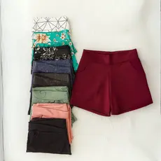 Kit com 3 Shorts cores sortidas com bolso moda verão com caimento maravilhoso