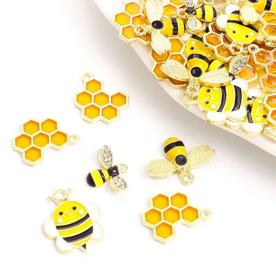 10pcs Esmalte Pingentes De Liga De Óleo De Abelha E Favo De Mel Bijuteria Acessórios De