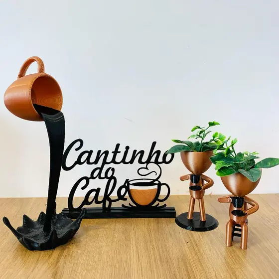 cantinho do café com xícara flutuante e vasos bob robert com plantas