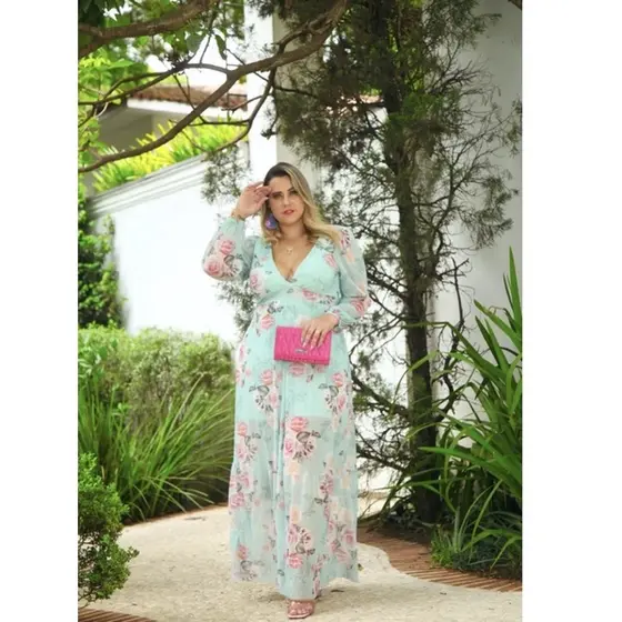 Vestido plus size   em Tule Manga Longa Estampado Florido estampa personalizada digital com Bojo para Festas Casamento Formatura