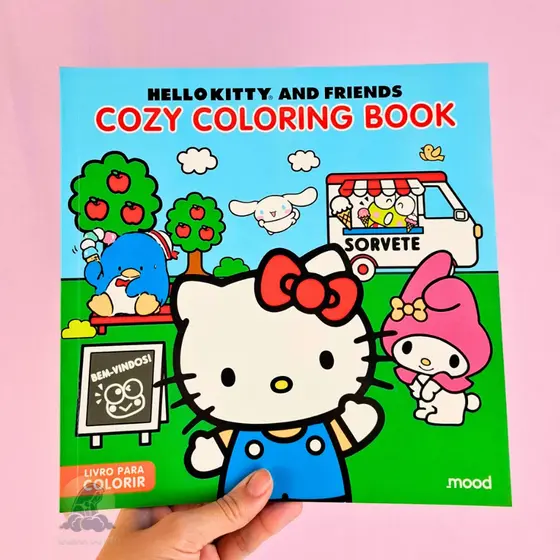 Livro de Colorir Hello Kitty Cozy Coloring Book – 48 pág - Azul