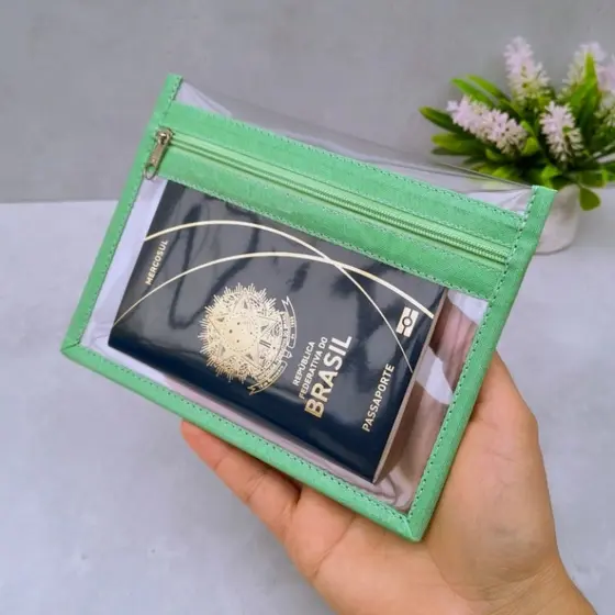 Nécessaire plástico transparente 2 bolsos/Porta passaporte/Farmacinha/Porta documentos.
