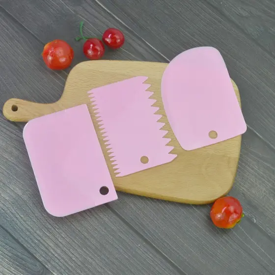 Kit 3 Espatula Decorativa Profissional Para Bolo Chantilly Cobertura Creme Recheio Formas Bolo Redonda