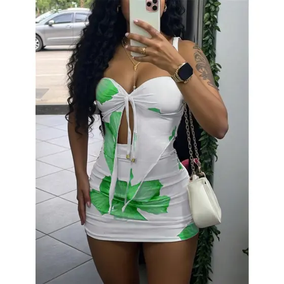 Conjunto Feminio Estampas Elegantes Festas Juninas Cropped com Bojo e Saia Lateral Franzida