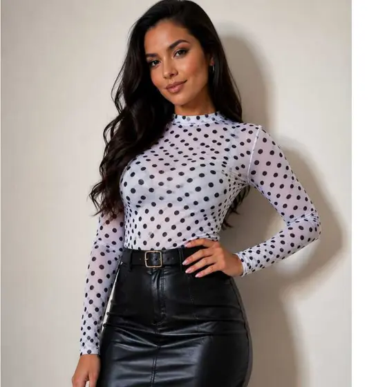 Body Tule Estampa Poá Transparente Bolinhas Manga Longa em Poliéster com Elastano para Looks Modernos e Elegantes