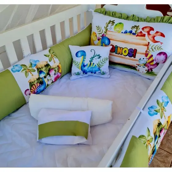 Kit Berço Sublimado Dinossauro Verde Padrão Americano Para Menino Quarto Completo 10 peças