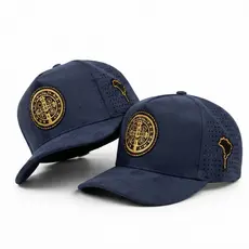 Boné Medalhão De São Bento Trucker Masculino Feminino Furadinho A Laser Aba Curva Em Camurça Ajustavel Premium