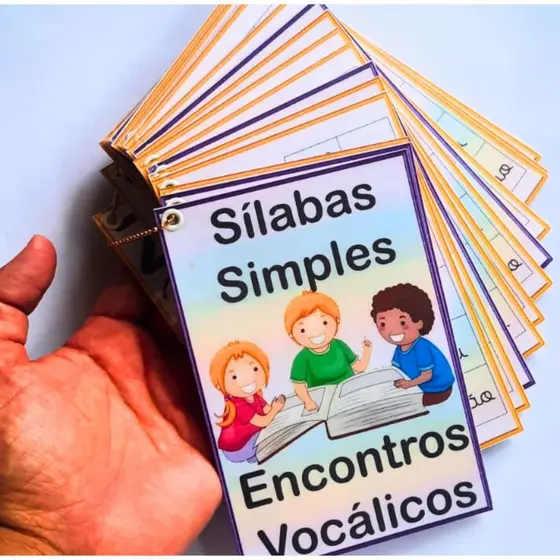Chaveiro das Sílabas Simples e Encontros Vocálicos PLASTIFICADO com CORRENTINHA e ILHOSES