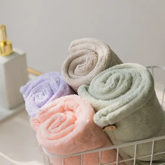 Kit C/3 Toalha Microfibras Com Botão Grossa Mágica Para Cabelo Secar Rápido Touca Banho Casa Promoção
