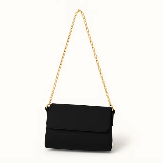Bolsa Feminina de Ombro Preto com alça de Corrente