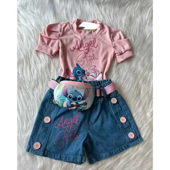 Conjunto de shorts jeans , Conjunto jeans meninas estampado c/ pochete acompanha blusinha tamanho 2 até 10