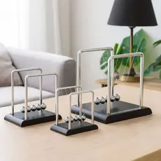 Pêndulo de Newton Luxo - Enfeite e Decoração Mesa Sala Escritório - Balance Balls